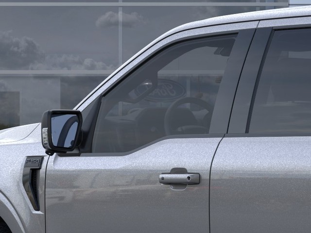 Ford F-150 Vehicle Full-screen Gallery Image 20