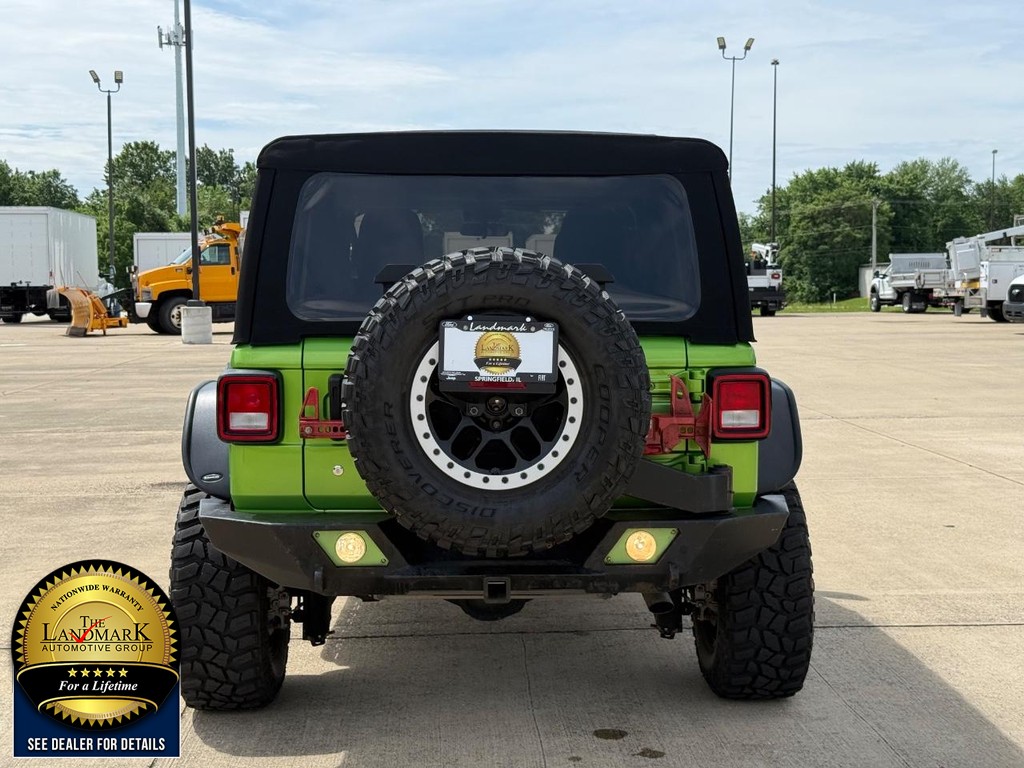 Jeep Wrangler Unlimited Vehicle Full-screen Gallery Image 6