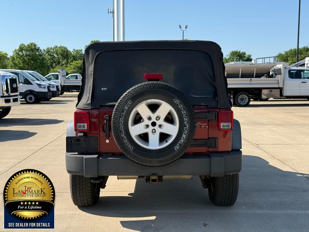 Jeep Wrangler Unlimited Vehicle Full-screen Gallery Image 5
