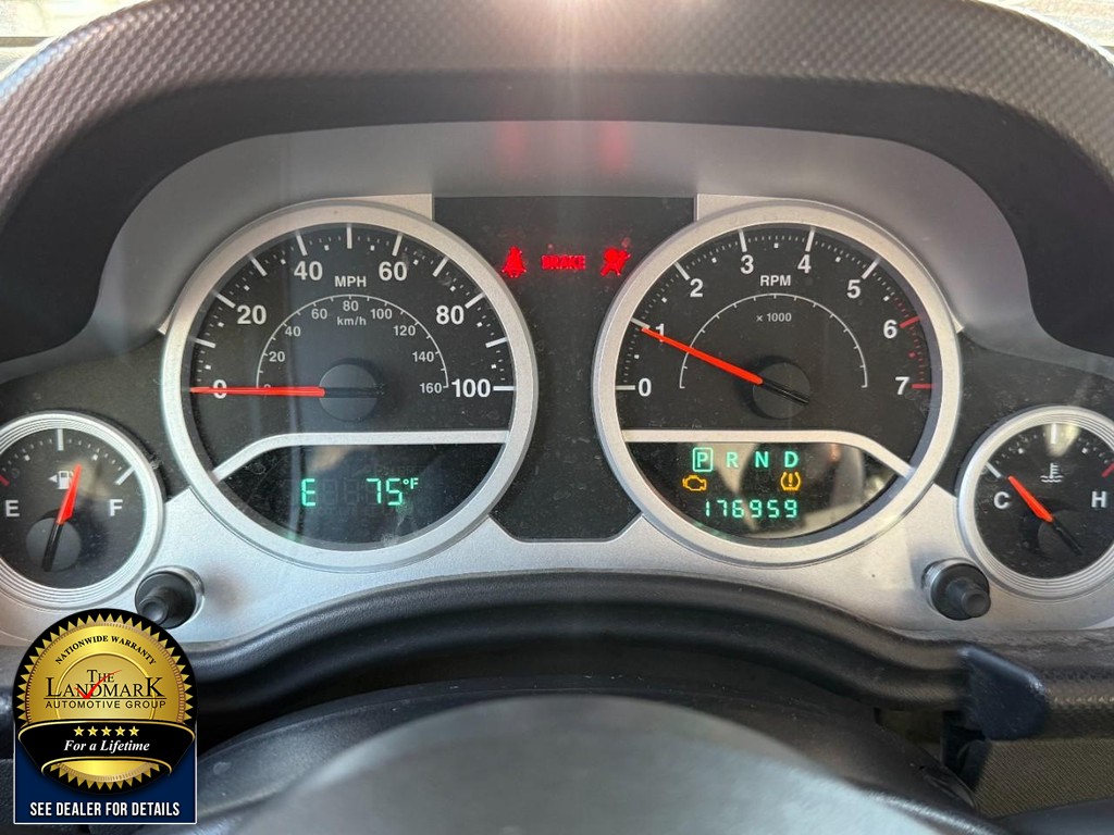 Jeep Wrangler Unlimited Vehicle Full-screen Gallery Image 9