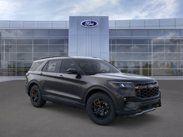 Ford Explorer Vehicle Full-screen Gallery Image 7