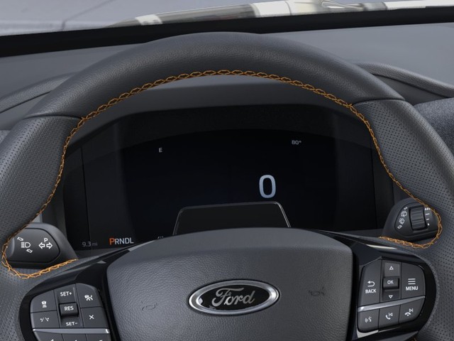 Ford Explorer Vehicle Full-screen Gallery Image 13