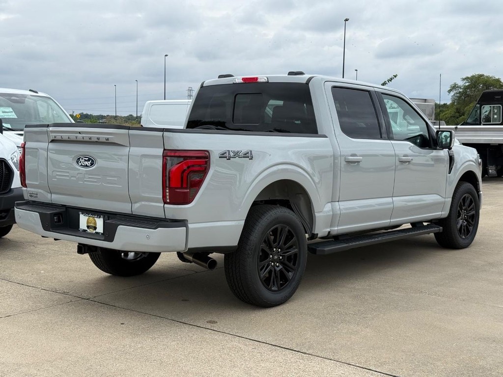 Ford F-150 Vehicle Full-screen Gallery Image 5