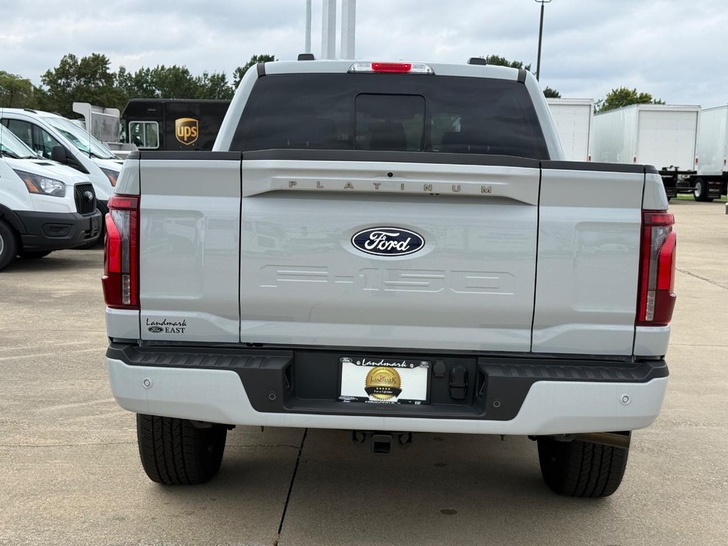 Ford F-150 Vehicle Full-screen Gallery Image 6