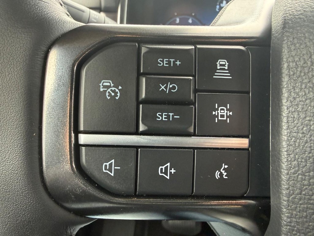 Ford F-150 Vehicle Full-screen Gallery Image 10