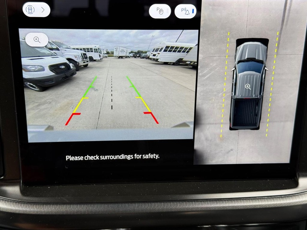 Ford F-150 Vehicle Full-screen Gallery Image 13