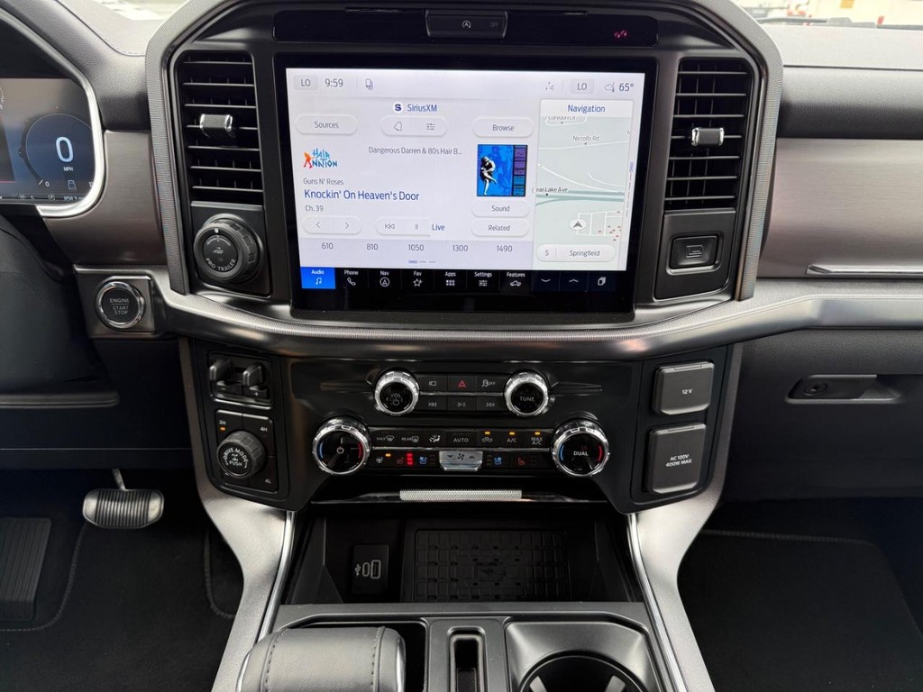 Ford F-150 Vehicle Full-screen Gallery Image 19