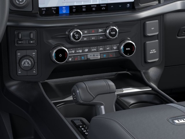 Ford F-150 Vehicle Full-screen Gallery Image 15