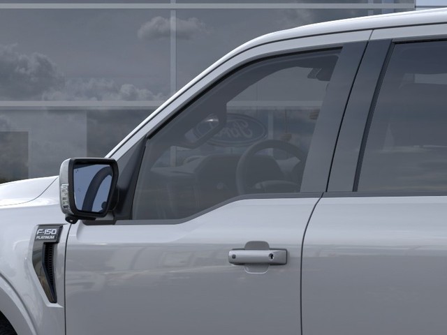 Ford F-150 Vehicle Full-screen Gallery Image 20