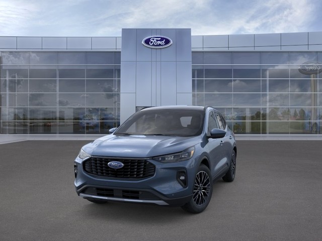 Ford Escape Plug-In Hybrid Vehicle Full-screen Gallery Image 2