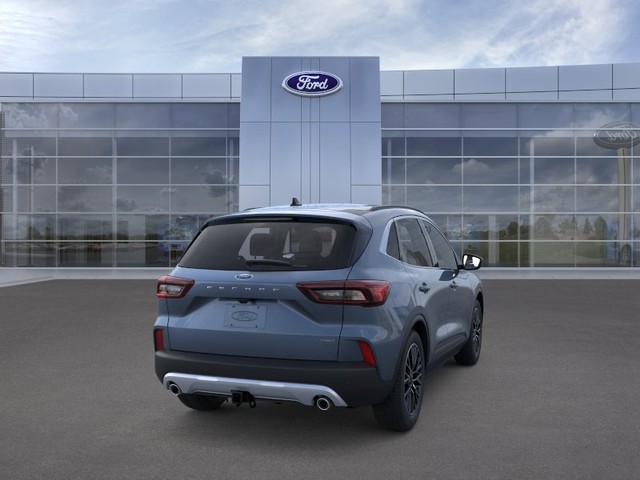 Ford Escape Plug-In Hybrid Vehicle Full-screen Gallery Image 8