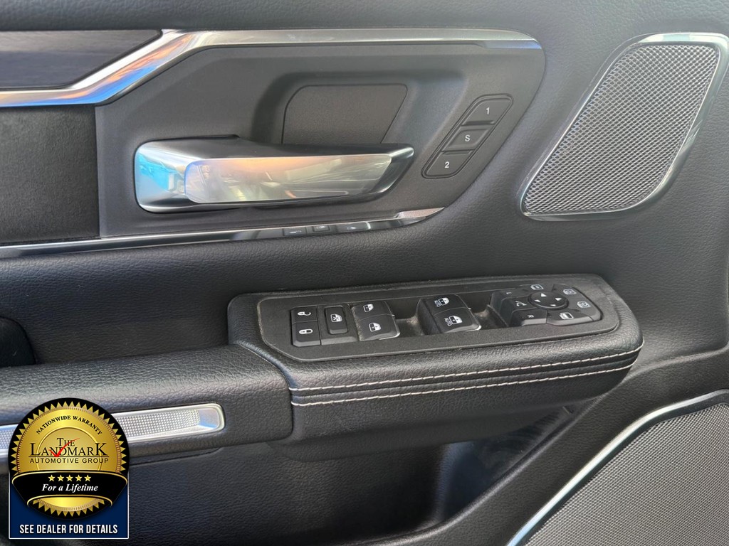 Ram 1500 Vehicle Full-screen Gallery Image 8