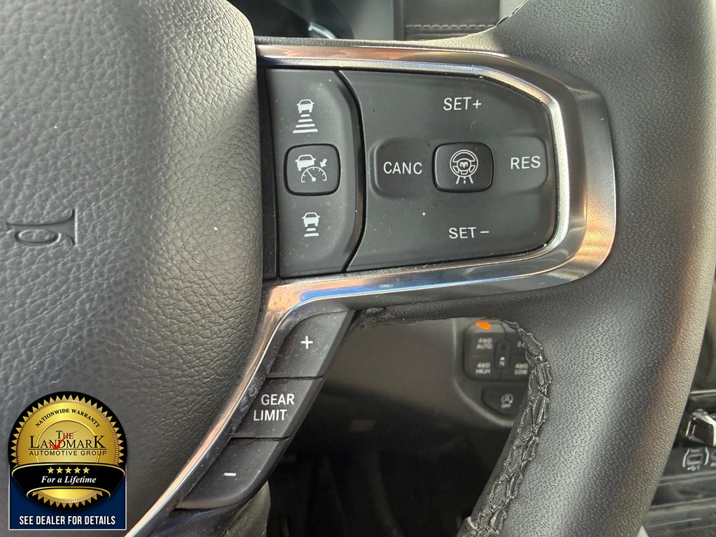 Ram 1500 Vehicle Full-screen Gallery Image 11