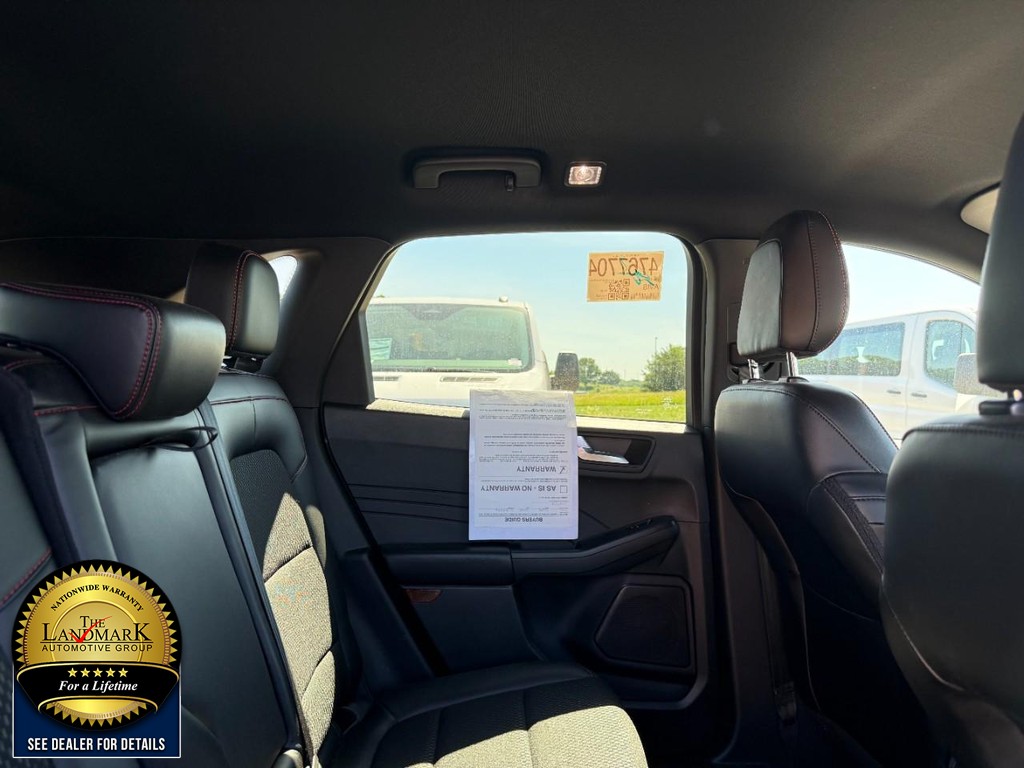 Ford Escape Vehicle Full-screen Gallery Image 14