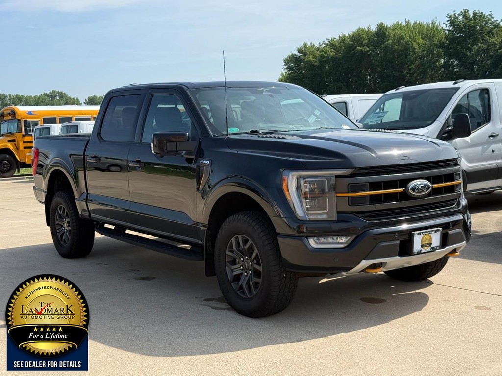 Ford F-150 Vehicle Full-screen Gallery Image 3