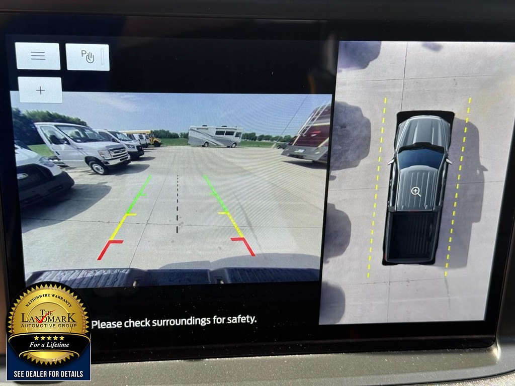 Ford F-150 Vehicle Full-screen Gallery Image 13