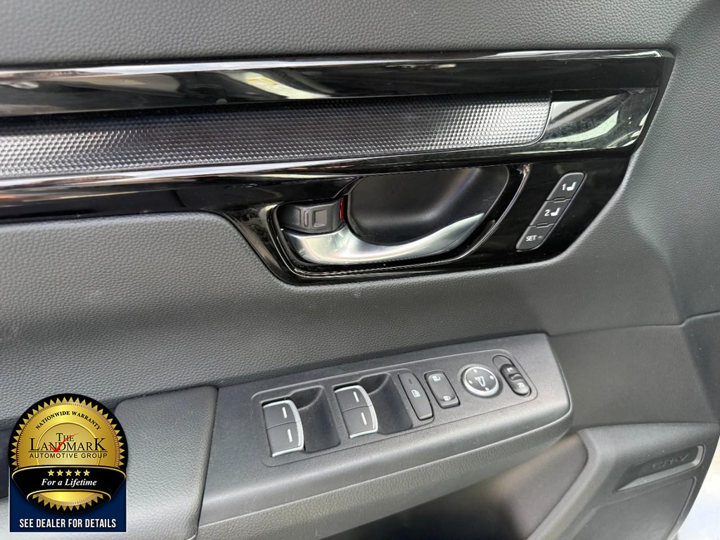Honda CR-V Vehicle Full-screen Gallery Image 8
