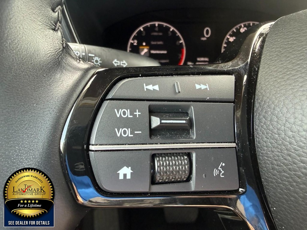 Honda CR-V Vehicle Full-screen Gallery Image 10