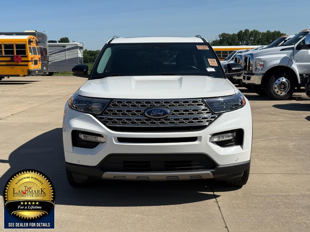 Ford Explorer Vehicle Full-screen Gallery Image 02