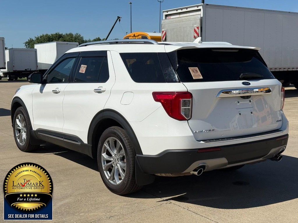 Ford Explorer Vehicle Full-screen Gallery Image 07