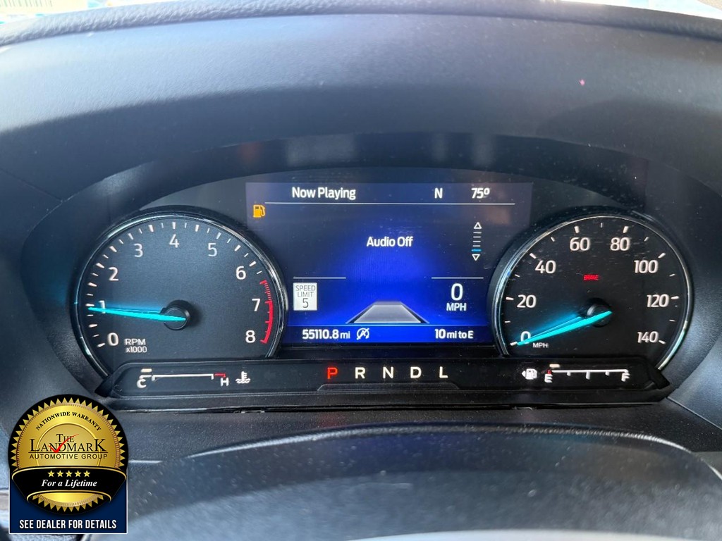 Ford Explorer Vehicle Full-screen Gallery Image 12