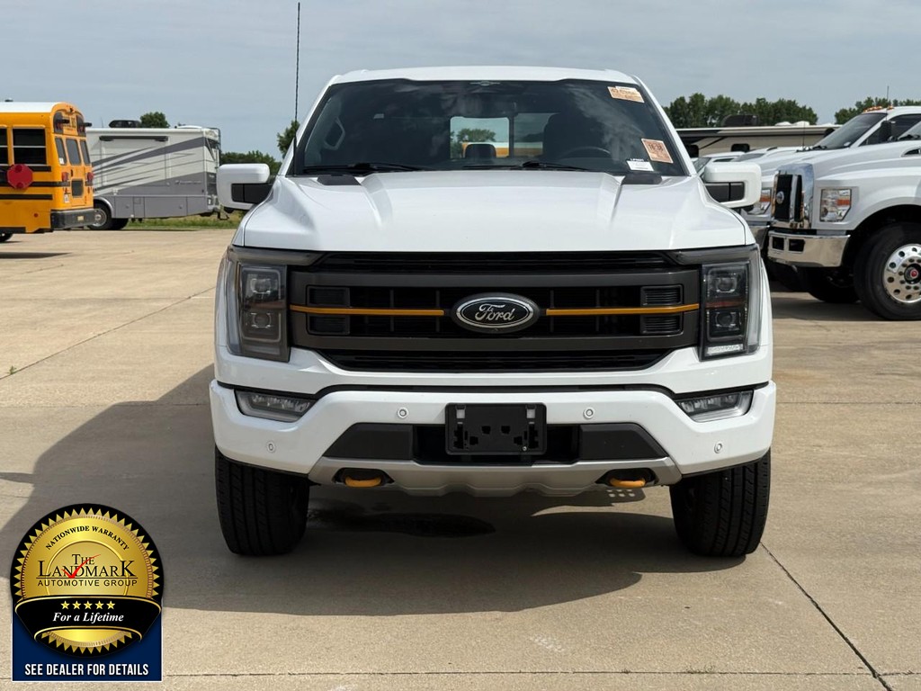 Ford F-150 Vehicle Full-screen Gallery Image 2