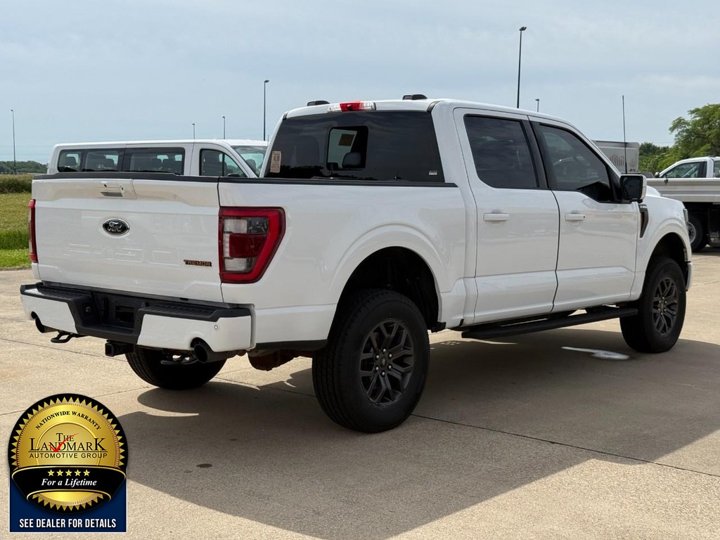 Ford F-150 Vehicle Full-screen Gallery Image 5
