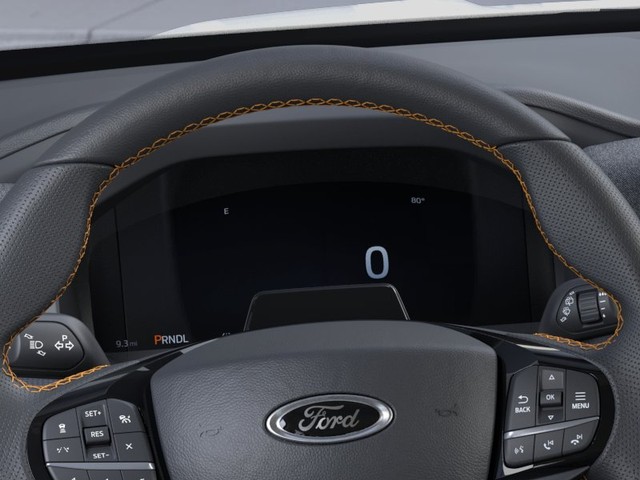 Ford Explorer Vehicle Full-screen Gallery Image 13