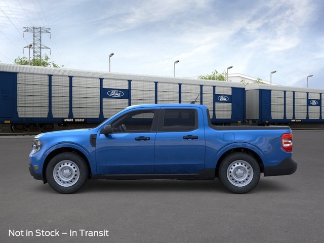 Ford Maverick Vehicle Full-screen Gallery Image 3