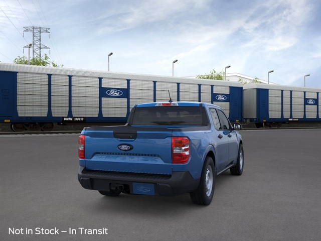 Ford Maverick Vehicle Full-screen Gallery Image 8