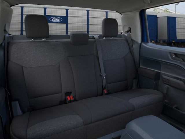 Ford Maverick Vehicle Full-screen Gallery Image 11