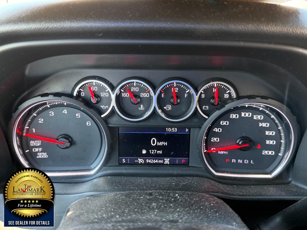 Chevrolet Silverado 1500 Vehicle Full-screen Gallery Image 12