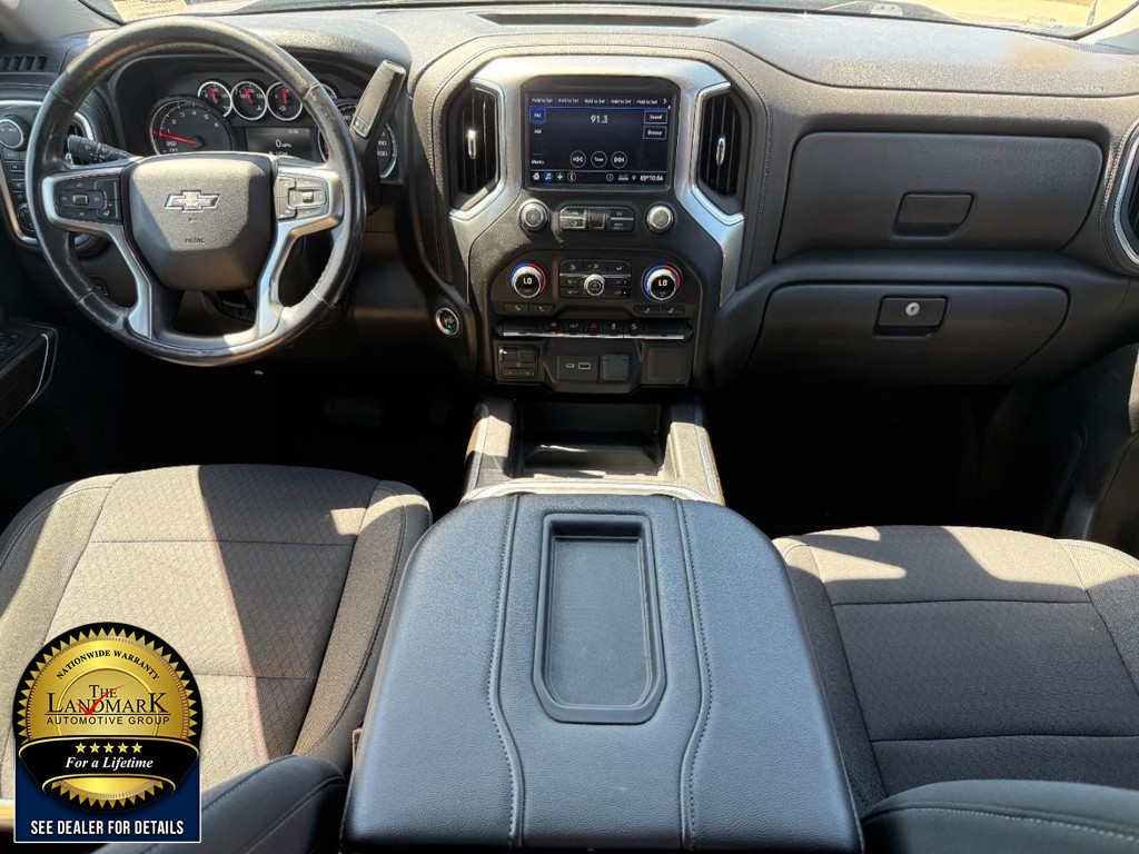 Chevrolet Silverado 1500 Vehicle Full-screen Gallery Image 17
