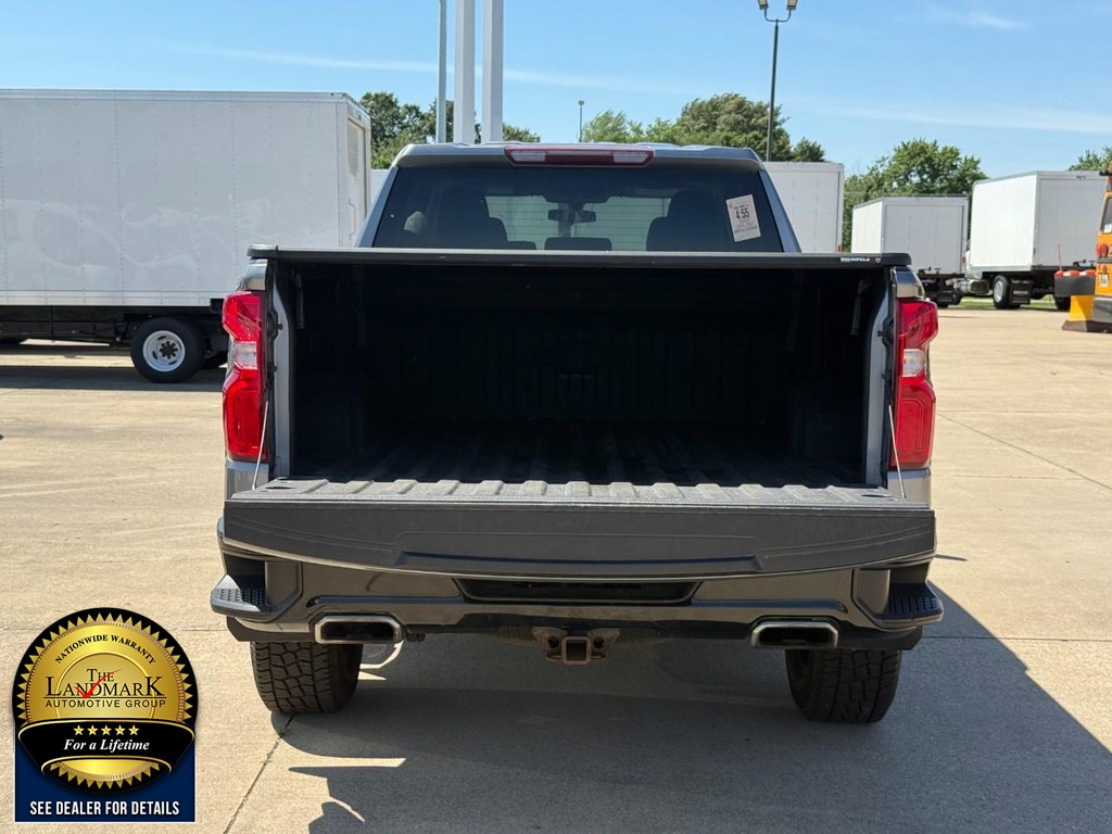 Chevrolet Silverado 1500 Vehicle Full-screen Gallery Image 20