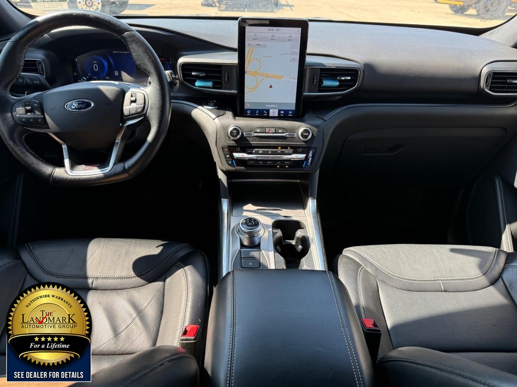 Ford Explorer Vehicle Full-screen Gallery Image 19