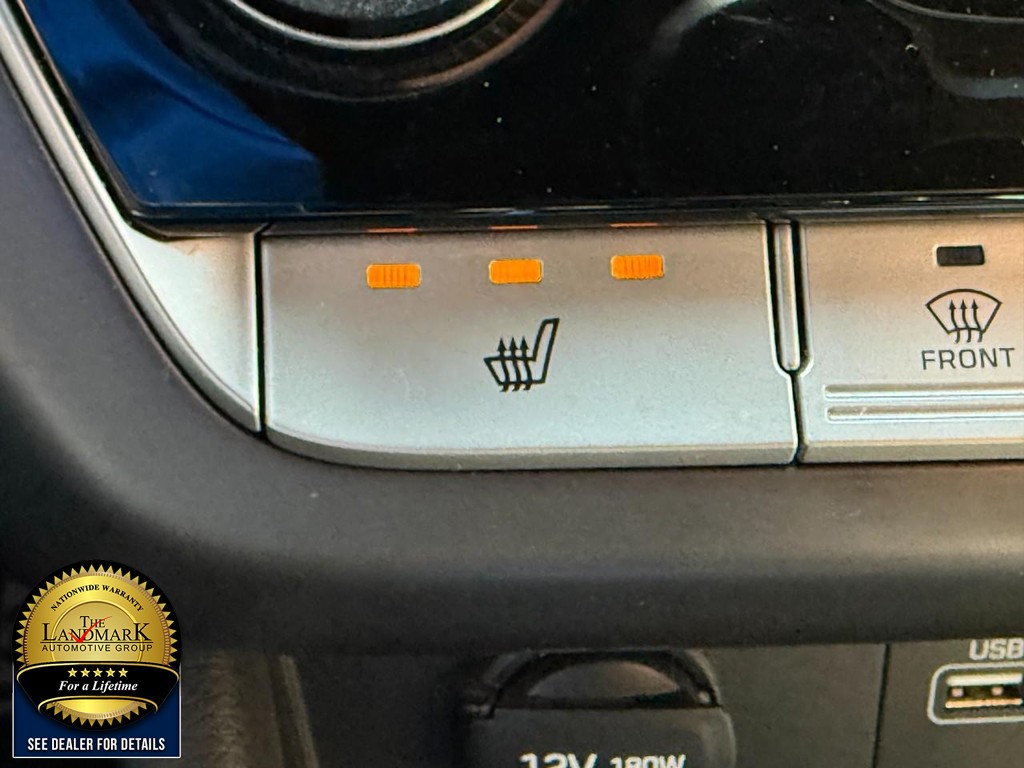 Hyundai Sonata Vehicle Full-screen Gallery Image 14