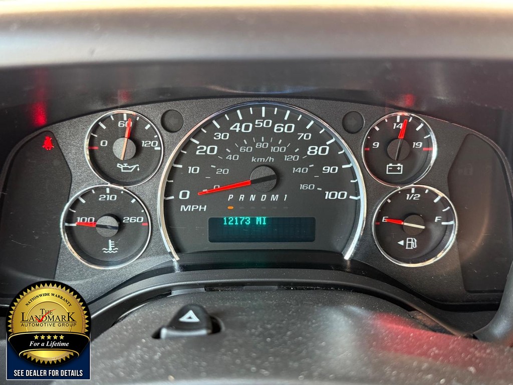 Chevrolet Express Cargo Van Vehicle Full-screen Gallery Image 12