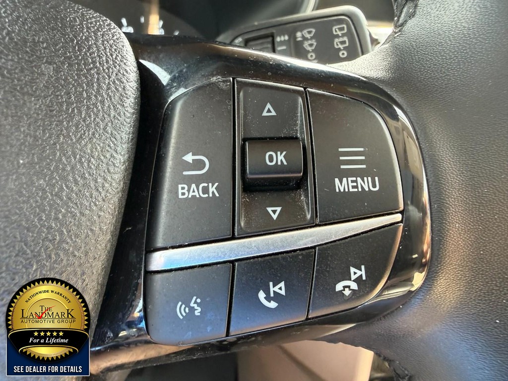 Ford Escape Vehicle Full-screen Gallery Image 11