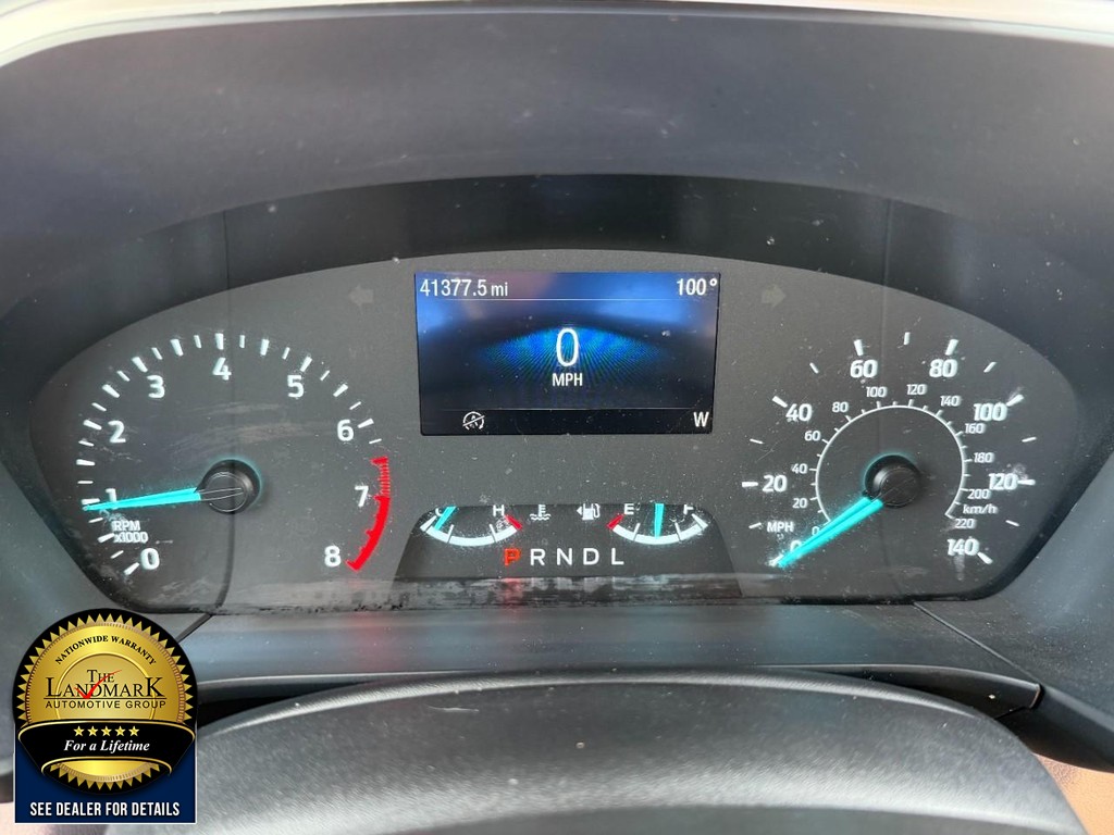 Ford Escape Vehicle Full-screen Gallery Image 12