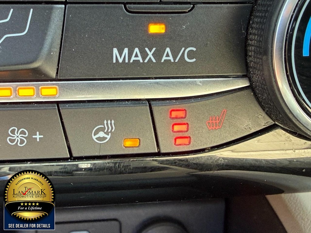 Ford Escape Vehicle Full-screen Gallery Image 14