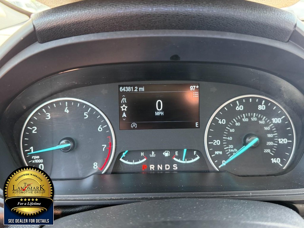 Ford EcoSport Vehicle Full-screen Gallery Image 12