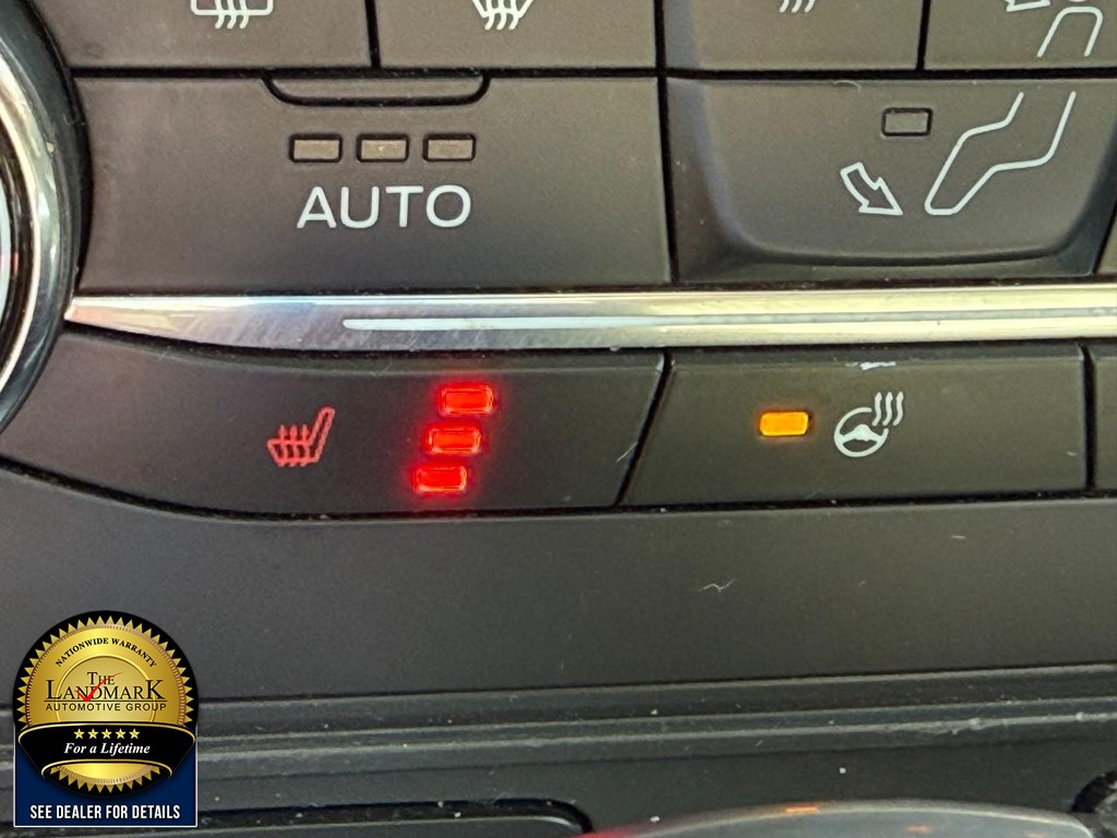 Ford EcoSport Vehicle Full-screen Gallery Image 14