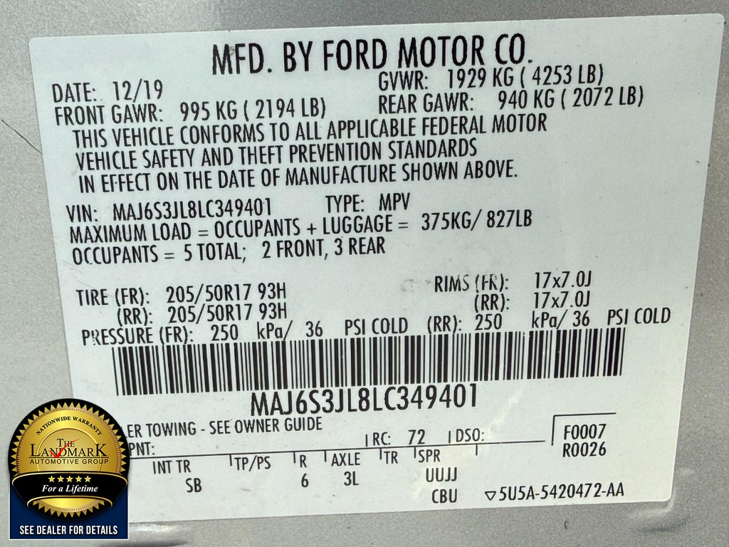 Ford EcoSport Vehicle Full-screen Gallery Image 21