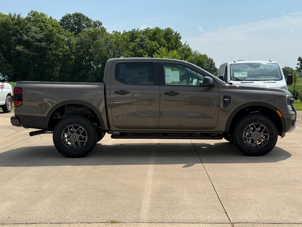 Ford Ranger Vehicle Full-screen Gallery Image 4