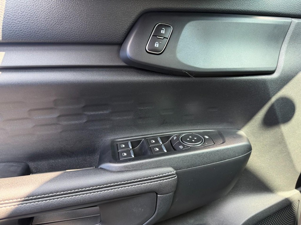 Ford Ranger Vehicle Full-screen Gallery Image 8