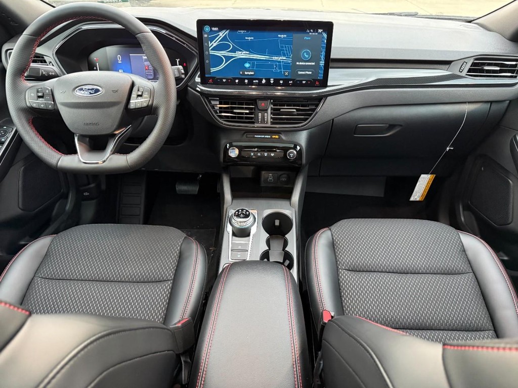 Ford Escape Vehicle Full-screen Gallery Image 18