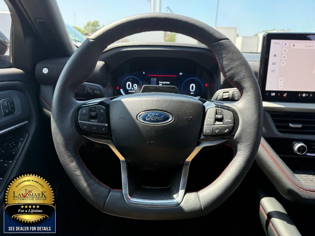 Ford Explorer Vehicle Full-screen Gallery Image 19