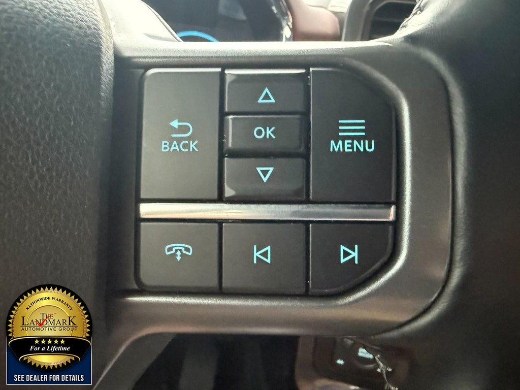 Ford F-150 Vehicle Full-screen Gallery Image 11