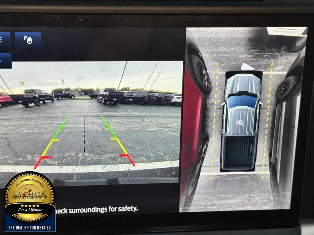 Ford F-150 Vehicle Full-screen Gallery Image 13