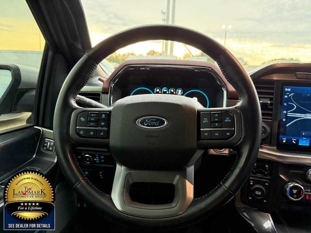 Ford F-150 Vehicle Full-screen Gallery Image 18